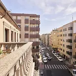 Precioso Barrio Del Oeste