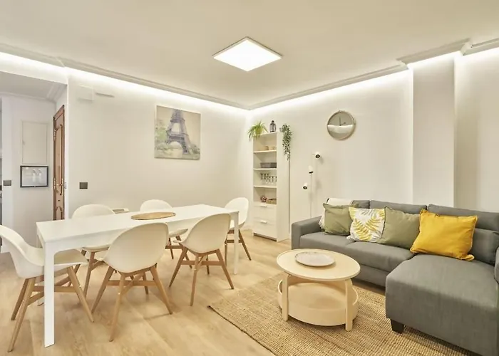 Апартаменти Precioso Barrio Del Oeste