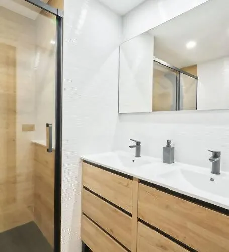 Precioso Barrio Del Oeste Саламанка